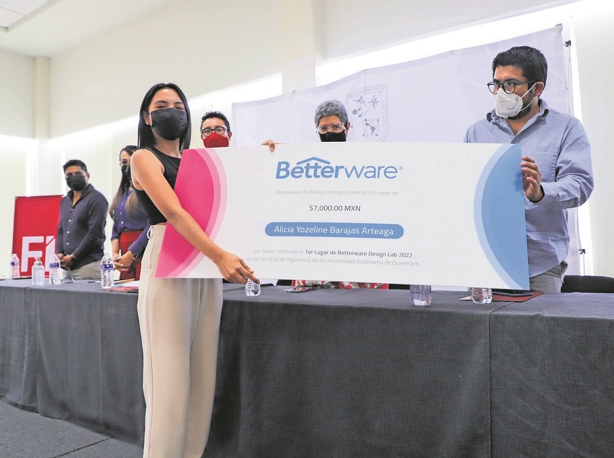 Universitarios innovan con utensilios de cocina