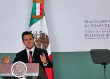 Asiste RLV a presentación del PND