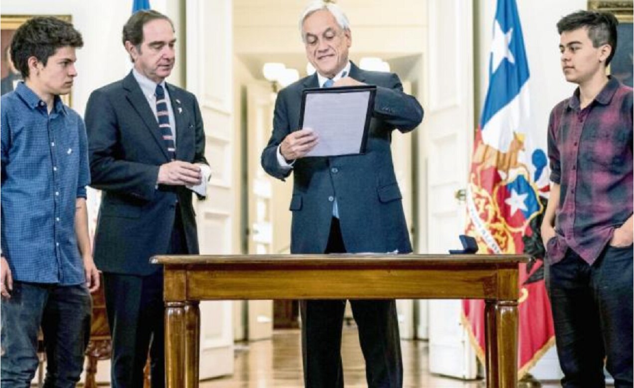 Ley permitirá cambio de sexo desde los 14 años en Chile