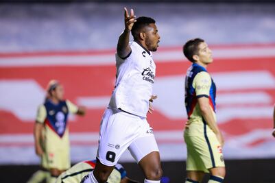 GALLOS GOLEA AL AMÉRICA