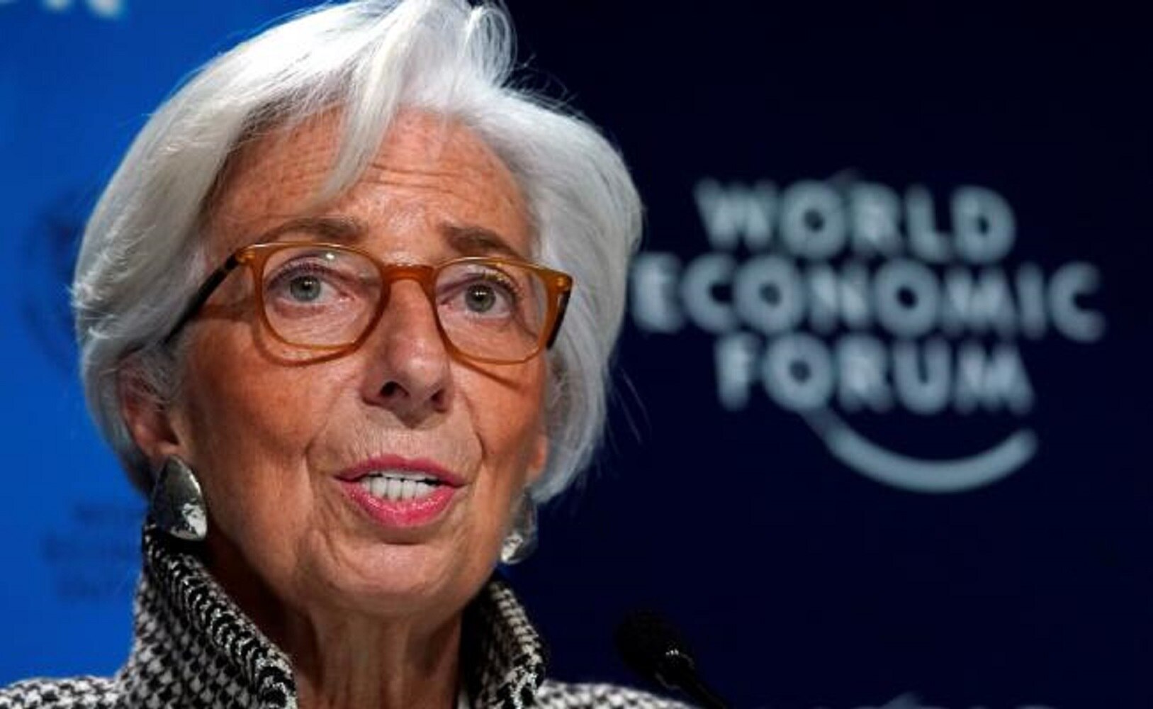 FMI sube pronóstico de crecimiento para economía mexicana