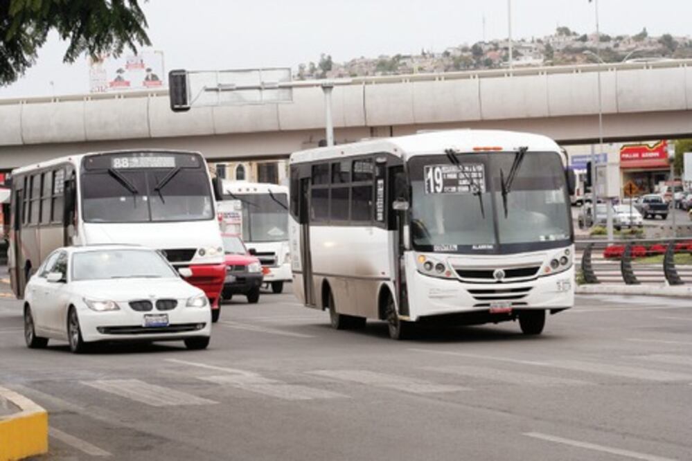 Pide UAQ más participación