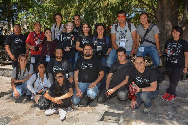 Entre los participantes hay fotógrafos profesionales, estudiantes, hombres y mujeres con el interés de acercarse más al arte de la fotografía. / FOTO: MARIO VALDÉS