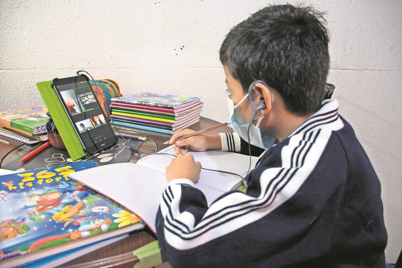 Aún hay niños sin recibir los libros de texto de la SEP