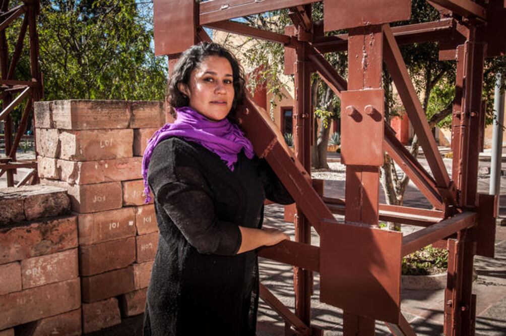 Dovalí, originaria de la CDMX, estudió la licenciatura en Danza Contemporánea y se especializó en Producción Escénica (FOTOS: RICARDO LUGO. EL UNIVERSAL)