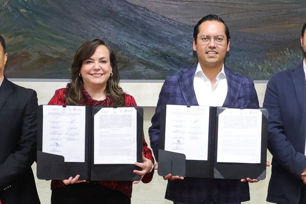 Corregidora firma un convenio con la UAQ