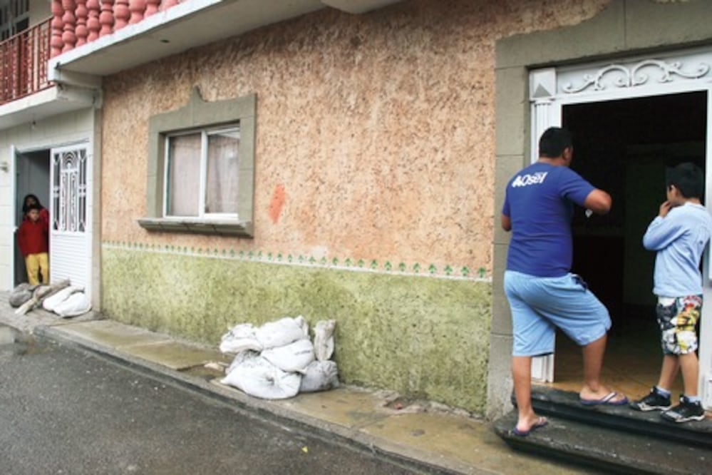  Salud lleva campaña de sanidad a colonos