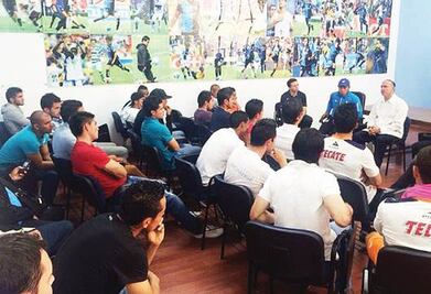 Gobernador externa solidaridad a Gallos