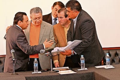 Suspendido, proceso de Castellanos