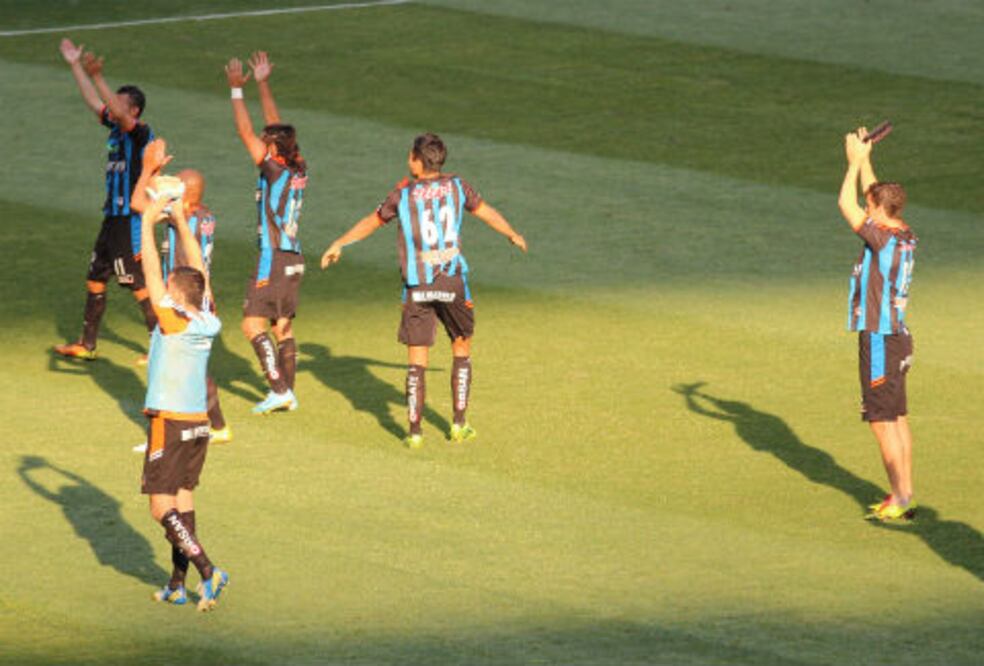 Gallos Blancos con el orgullo intacto