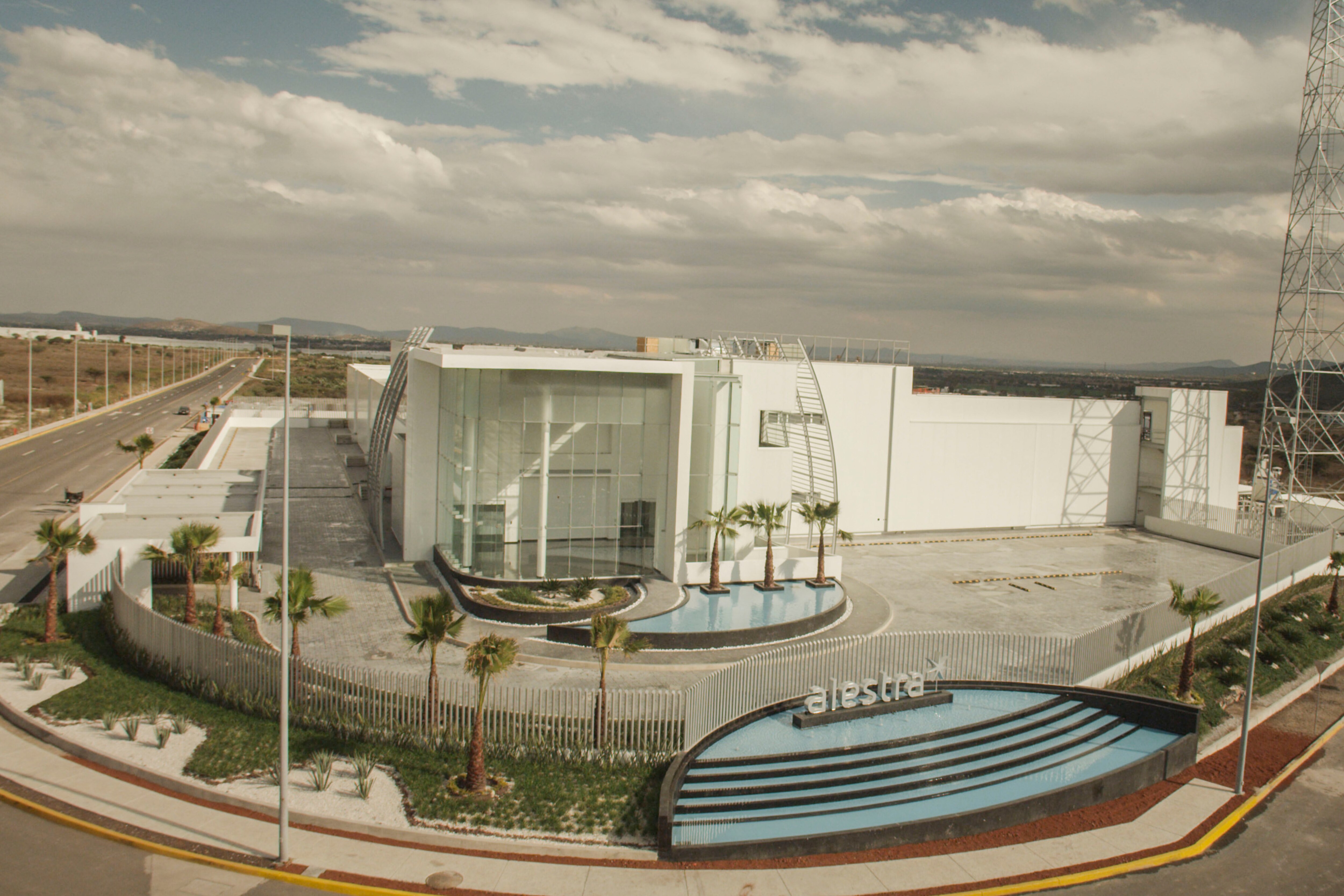 Axtel vende fibra óptica a Megable por mil 150 mdp