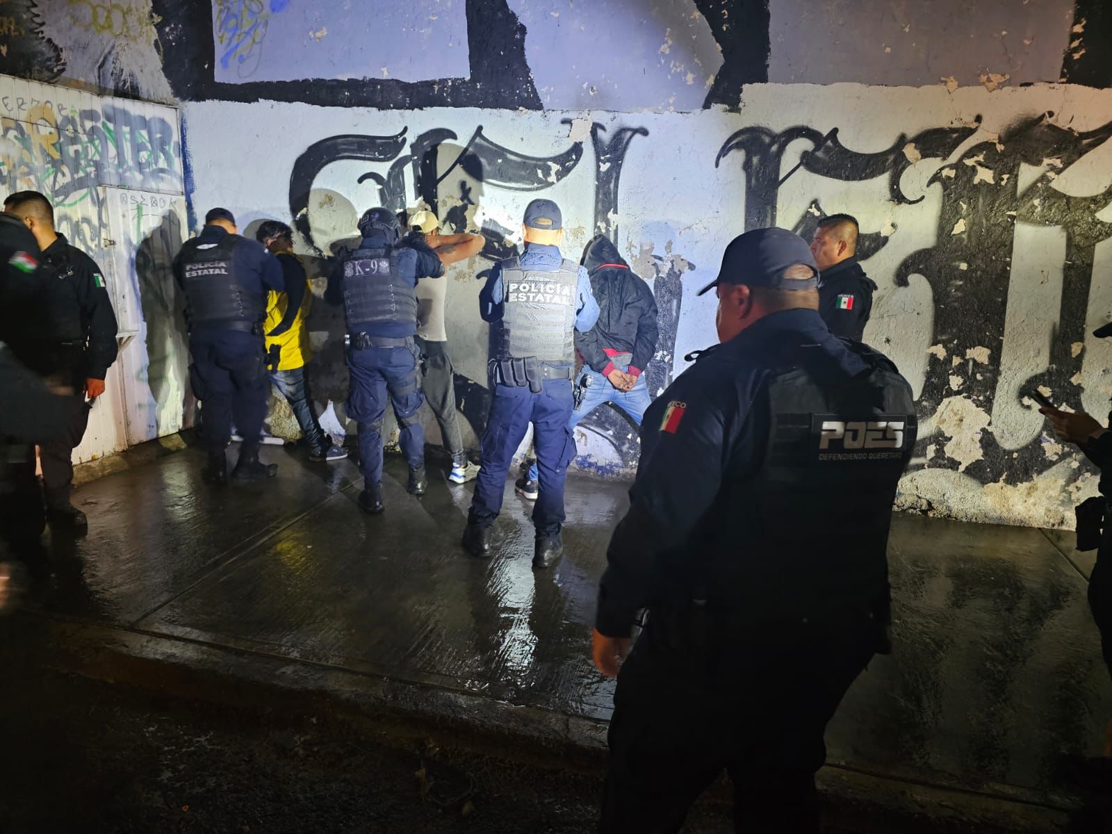 Detienen a 18 personas en Santa Rosa Jáuregui