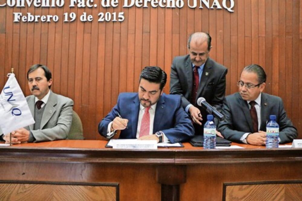 Celebran convenio   de Derecho Aeronáutico