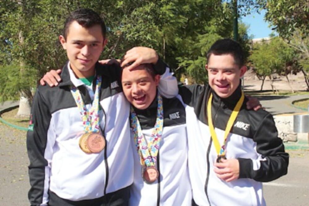 Indereq recibe a tritones campeones