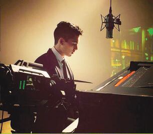 Sergio Mayer Mori graba video debut