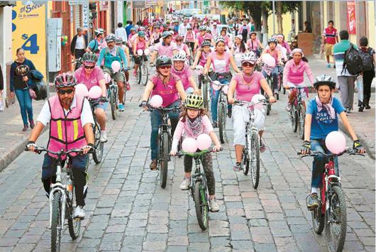 Toman las calles contra el cáncer