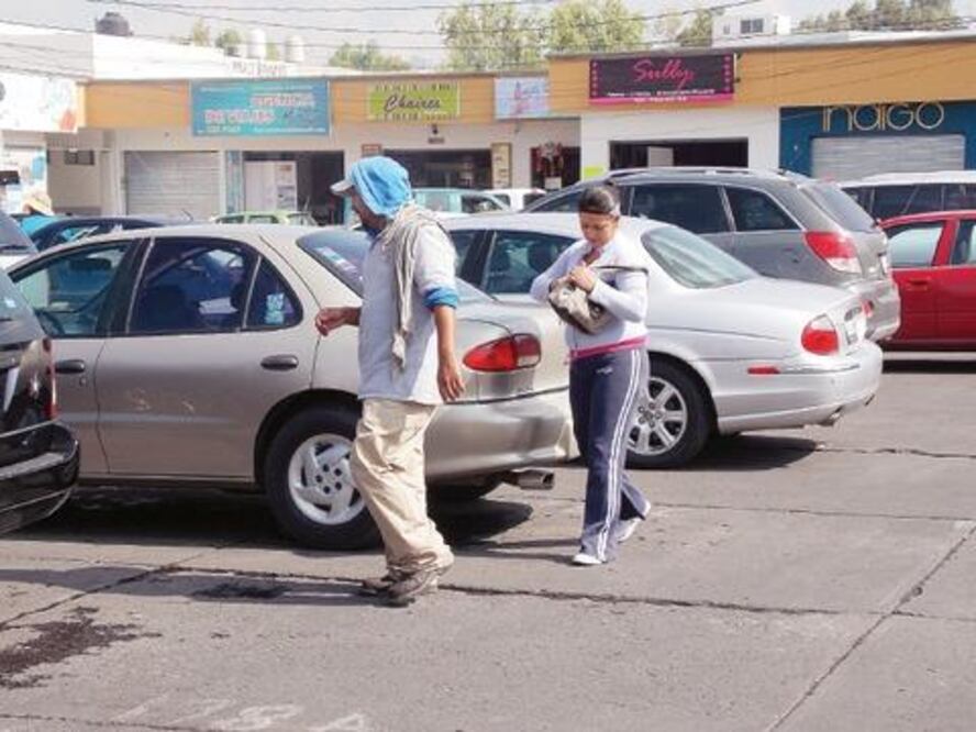 Sin reglamento de franeleros 