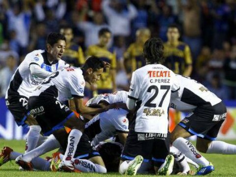 Duelo de equipos desmoralizados