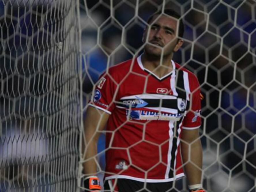 Gallos, se enfrenta al líder