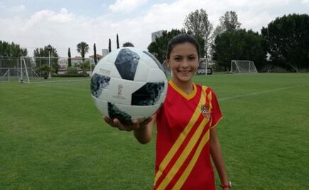 Sofía, la niña que entregará el balón en el Alemania-México