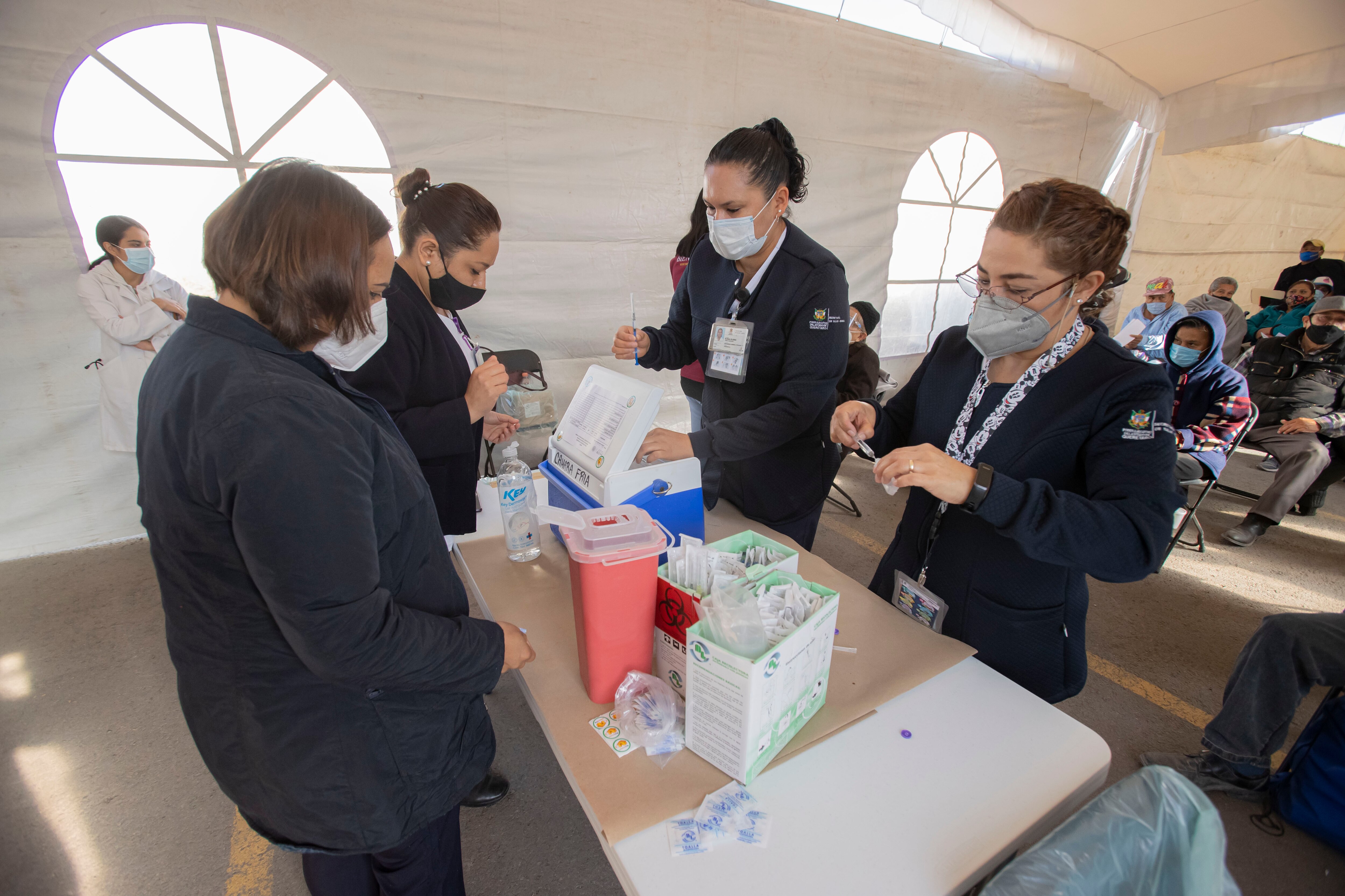 Jornada de vacunación contra el Covid-19 llega a Colón, Tolimán y Huimilpan