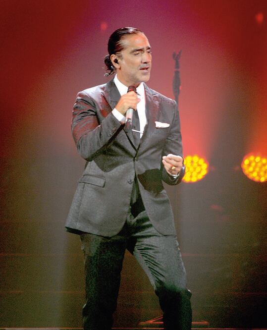 El cantante ofreció dos horas y medio de concierto en Morelos (ARCHIVO EL UNIVERSAL)