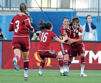 Femenil golea en el debut para JO