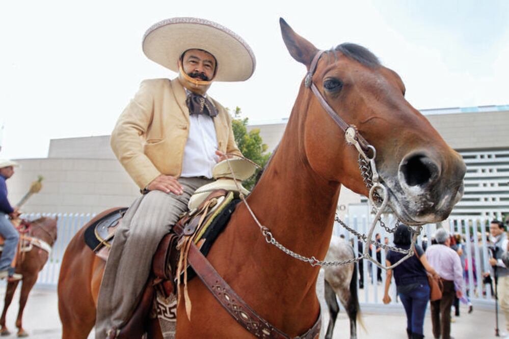 José Quiroz, titular de la unión de charros queretanos, dijo que es respetuoso de los argumentos para vender el lienzo, pero alertó que hace falta proteger la charrería (ARCHIVO. EL UNIVERSAL)
