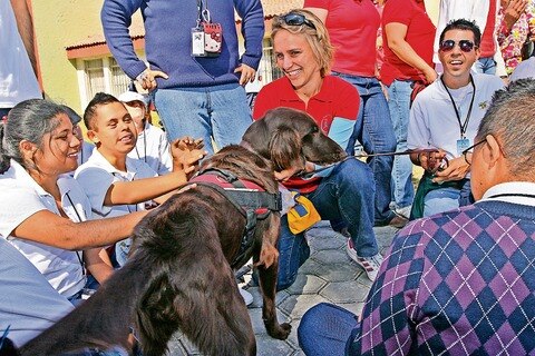 Inauguran centro para mascoterapia