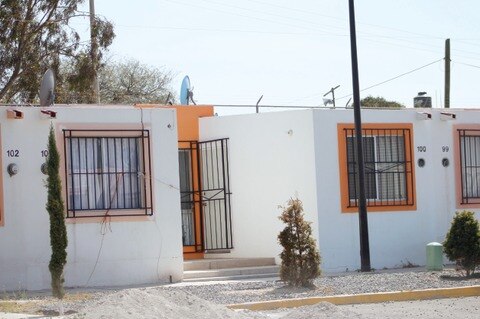 Otorgan primeras casas de Apoyo 2014