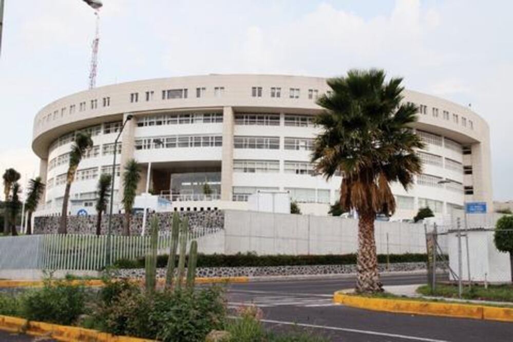 Loyola no avizora cambios en gabinete