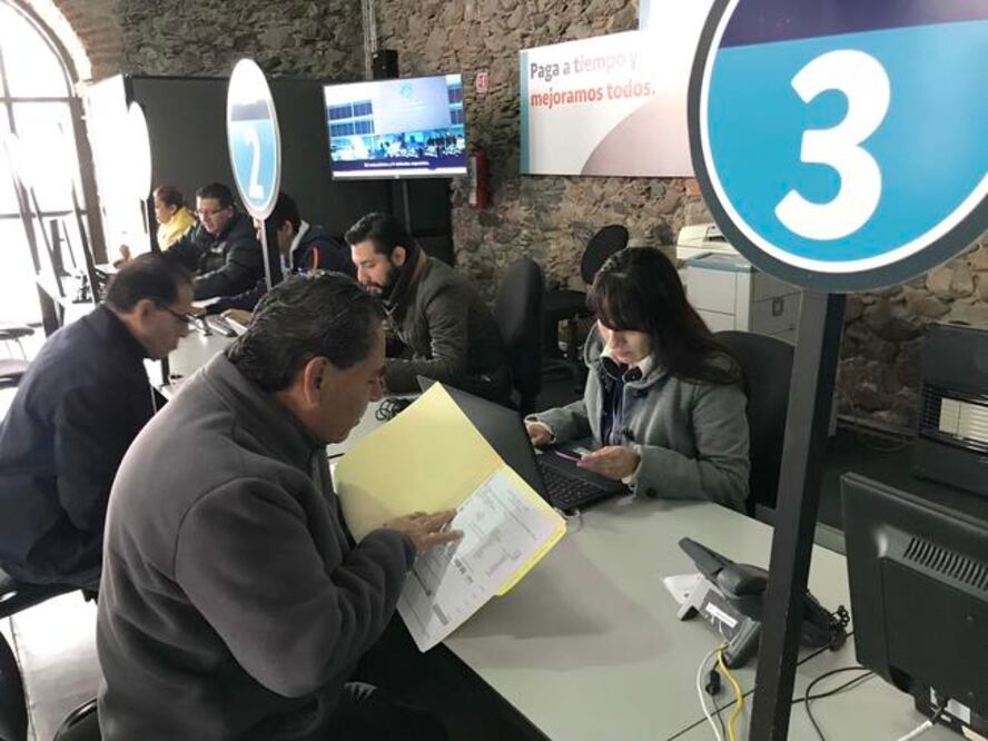 Para adultos mayores, jubilados y pensionados existen beneficios en descuentos adicionales (DEMIAN CHÁVEZ. EL UNIVERSAL)