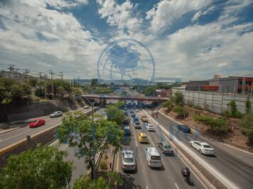 Anuncia AMEQ que habrá cierres nocturnos en Bernardo Quintana por obras del tren México-Querétaro