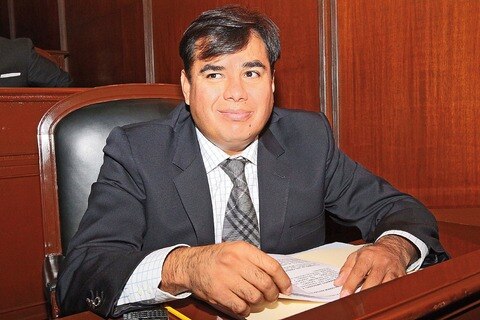 Perfila MC candidato para SJR