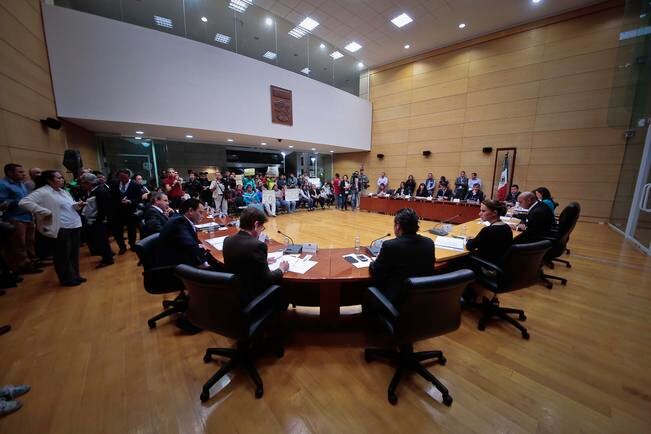   Aprueba capital la ley contra corrupción 