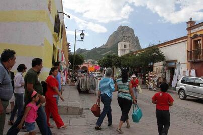 Hugo Burgos propone fomentar turismo estatal