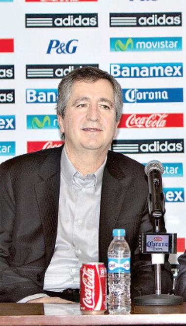 Quieren que continúe el DT en el Tri