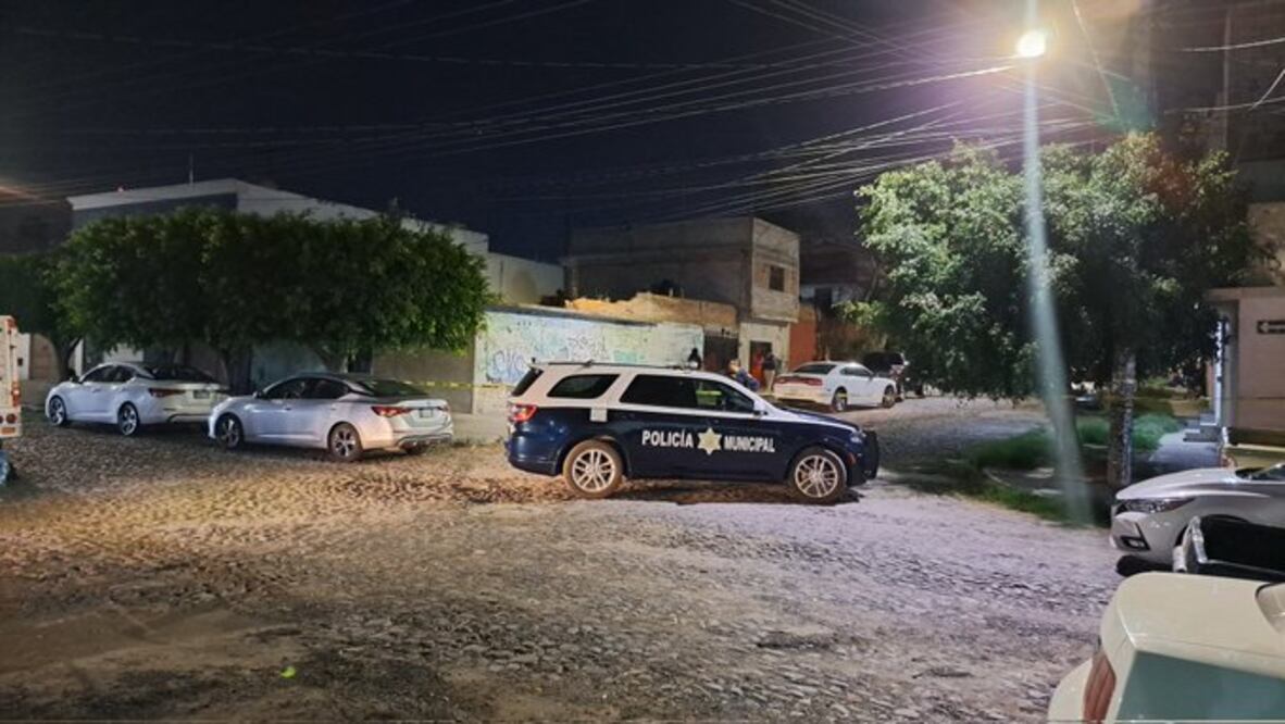 Matan a dos policías en la capital de Querétaro. Fotos cortesía: Ramón "Cubo" Rodriguez
