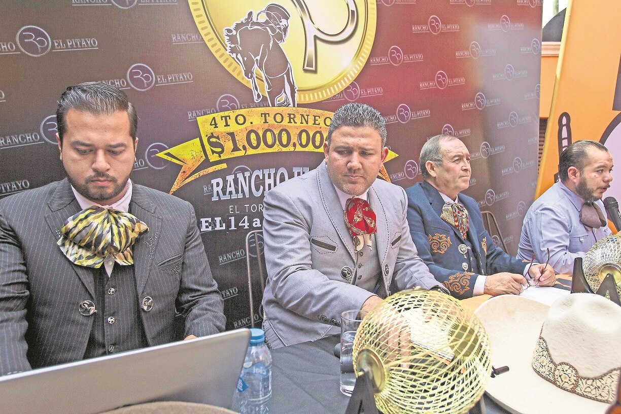 Gran competencia charra en Rancho El Pitayo