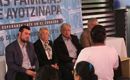 López Obrador va por decreto por caso Ayotzinapa
