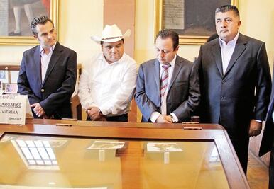 Presentan iniciativa para panteón ilustre