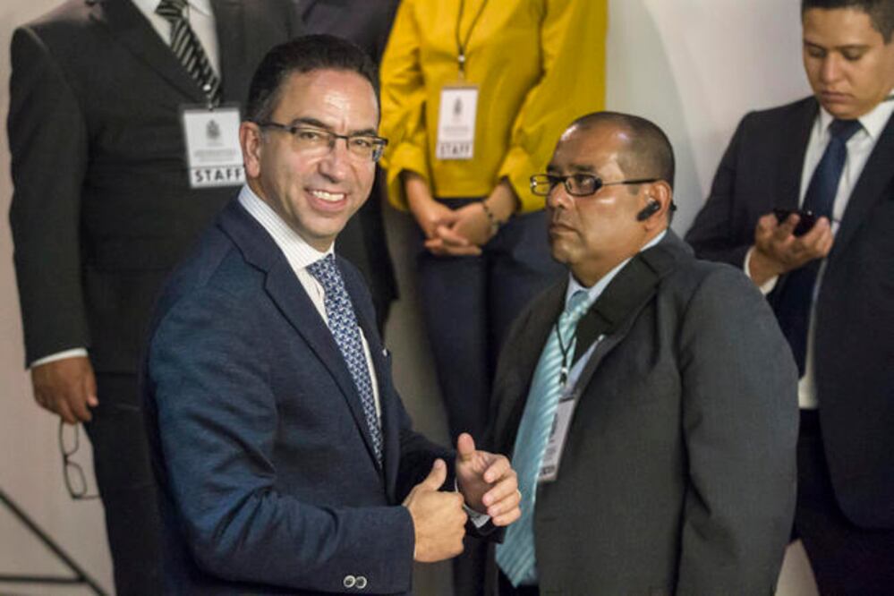 Lozano Alarcón señaló que Ricardo Anaya mantiene una política de cerrazón hacía con los senadores. “Nos ve como rebeldes”. (DEMIAN CHÁVEZ. EL UNIVERSAL)