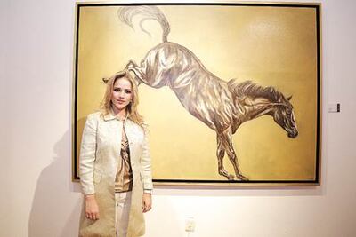 Paulina Aguado captura la belleza de caballos y pavorreales