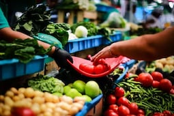 Alza en precios afecta al comercio en pequeño