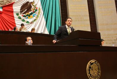 Pide PVEM sanciones por cobro de sanitarios 