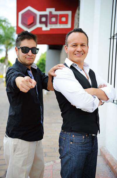 Grosz homenajea a Miguel Bosé