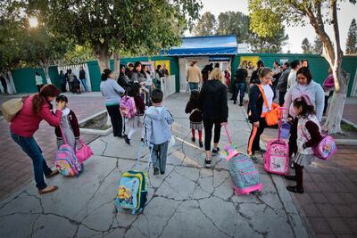 Desconocen plan para cambiar horarios