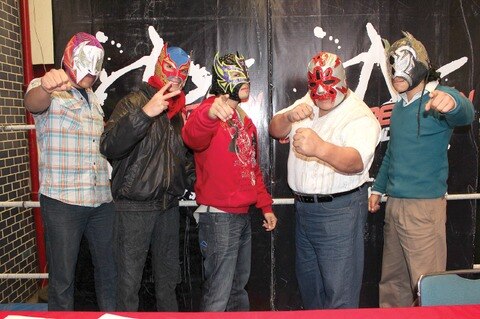 Partida triple el Día de Reyes con lucha libre