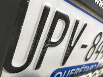 Más de 120 personas ya se ampararon contra el reemplacamiento en Querétaro... pero perdieron