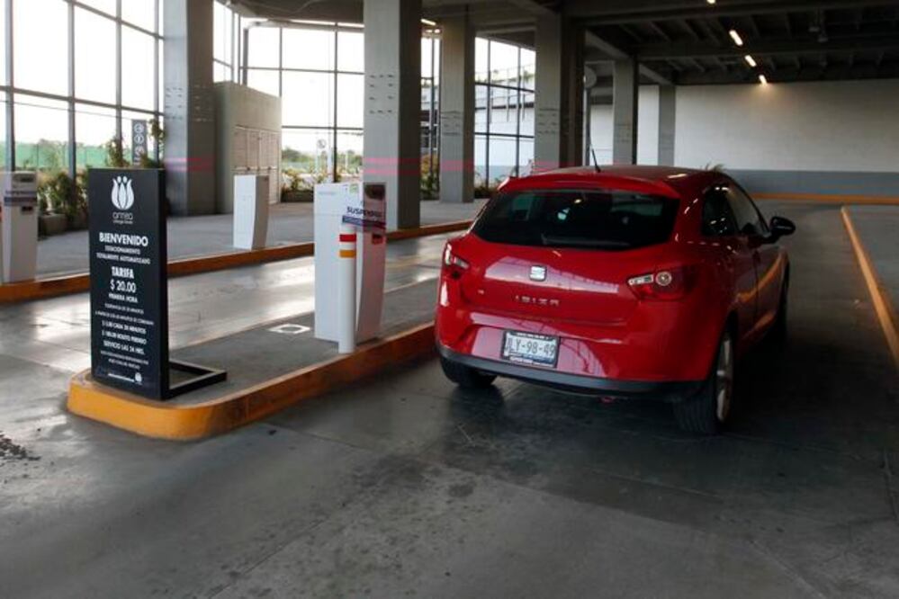 El secretario de Gobierno explicó que no existe ninguna denuncia  formal por la gratuidad del estacionamiento.